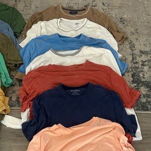 Tommy Bahama bundle of XXL 2XL tshirts.
